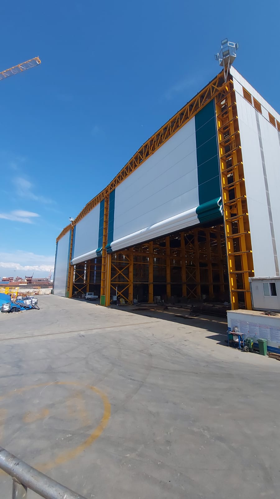 Mega Hangar Kapı